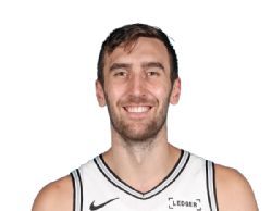 Luke Kornet portrait